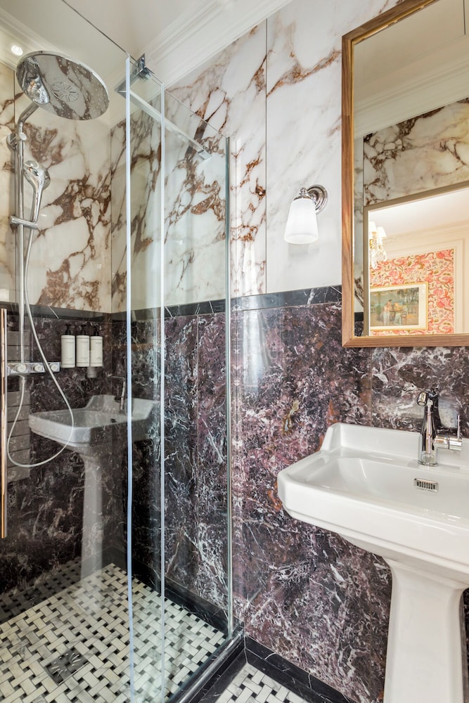 Merveil Signature Suite - Alfred