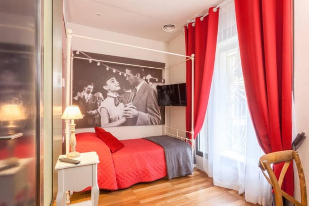 Vacanze Romane Rooms