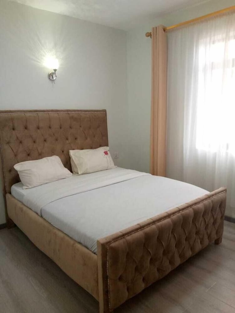 Stay.Plus Sandalwood Apartment Kilimani view 4