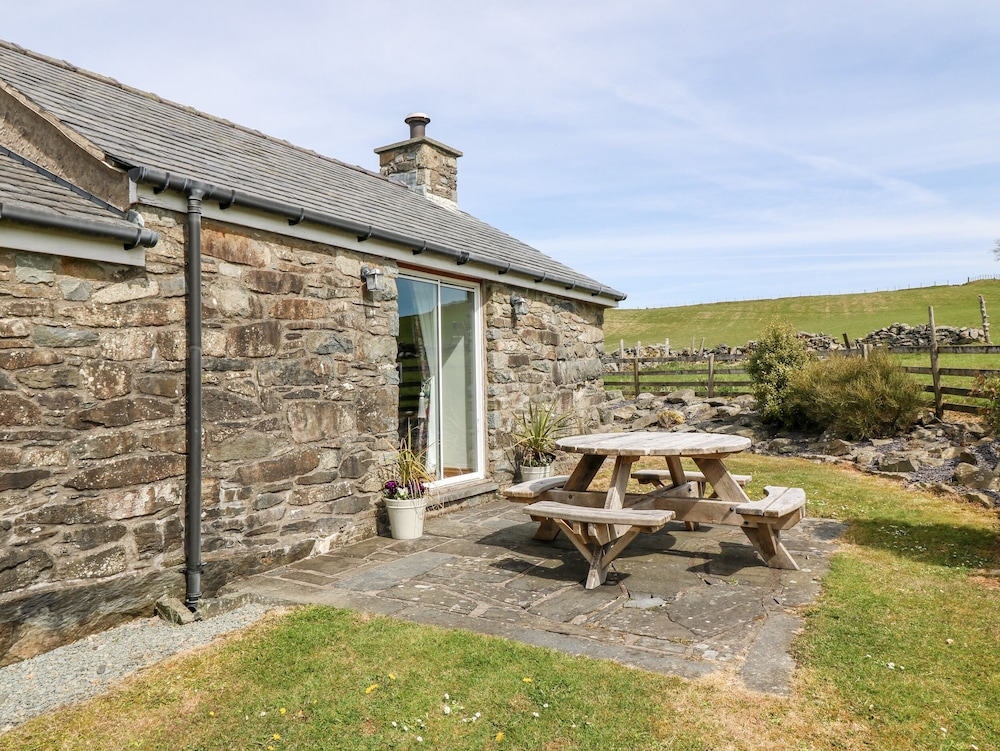 Orsedd Wen Cottage