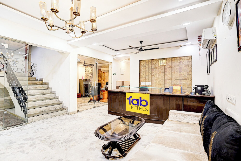 Fabhotel Comfort Stay I