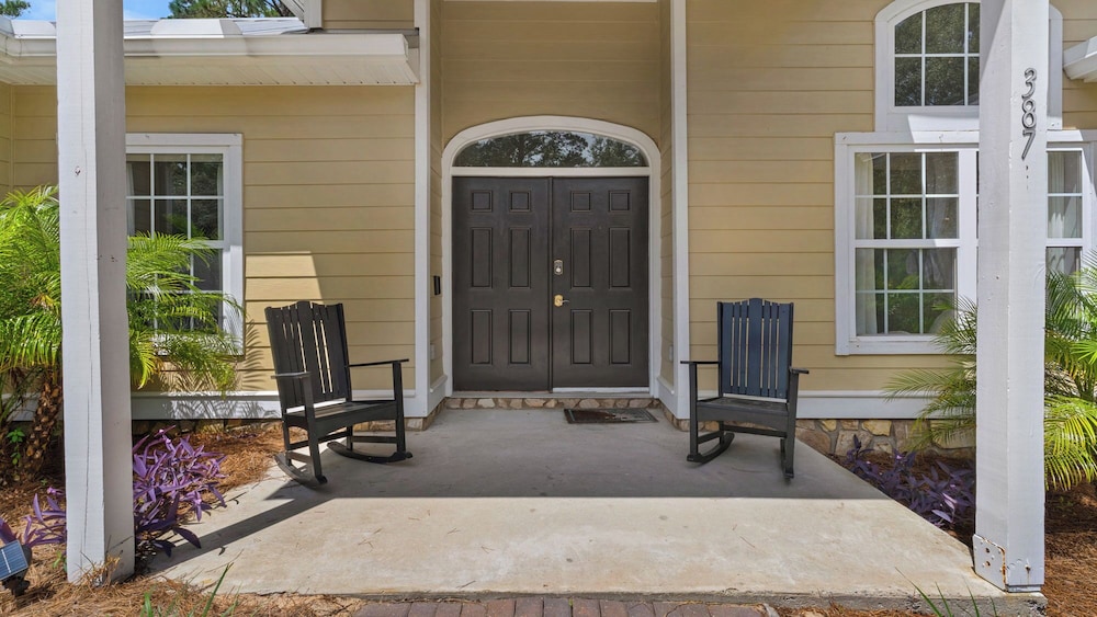 Seacrest 4BR w/ Private Heated Pool + Beach Access & Dolphin Cruise Ticket!