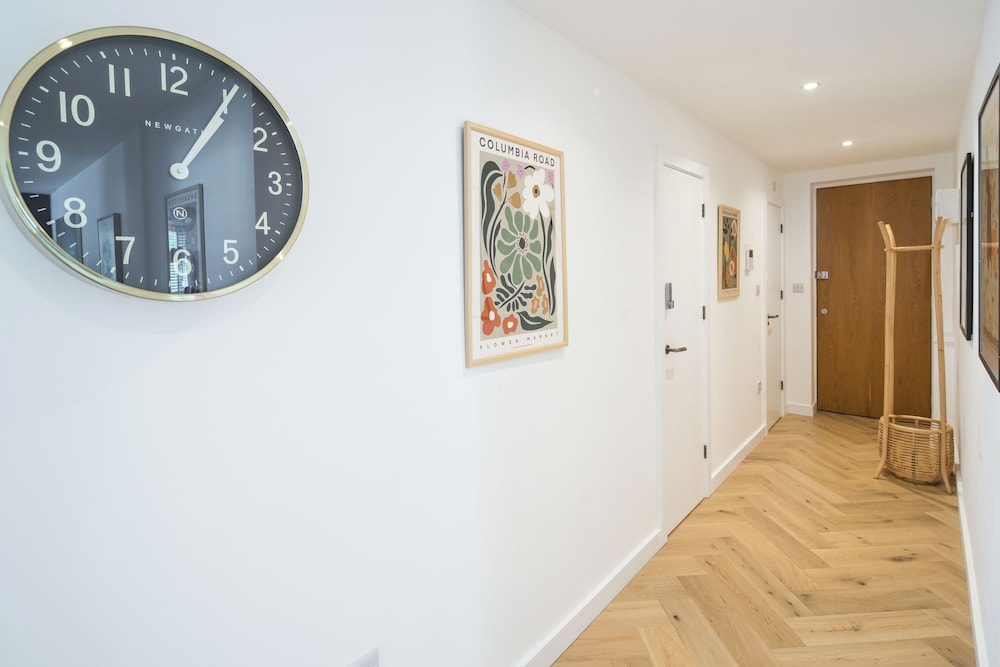 2Bed 2Bath Stunning Shoreditch Apartment