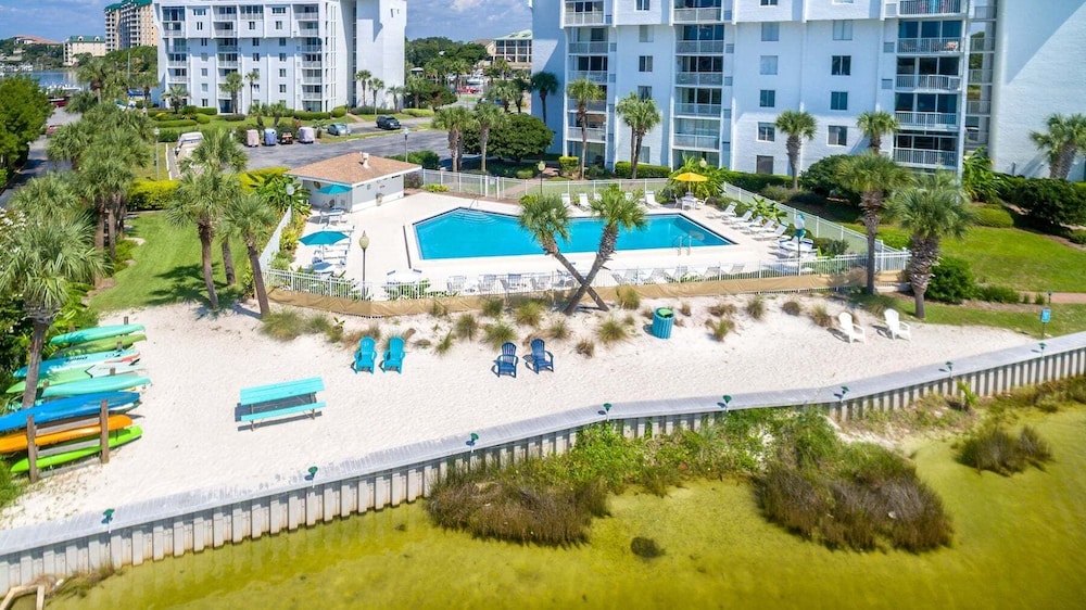 Dolphin Point 702a 2 Bedroom Condo