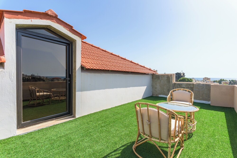 Glow Studios & Apartments in Batroun