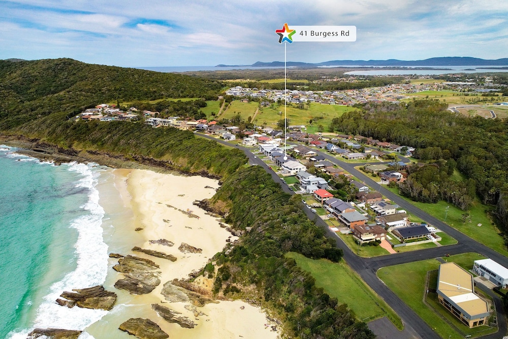 Burgess Beach 1 view 4