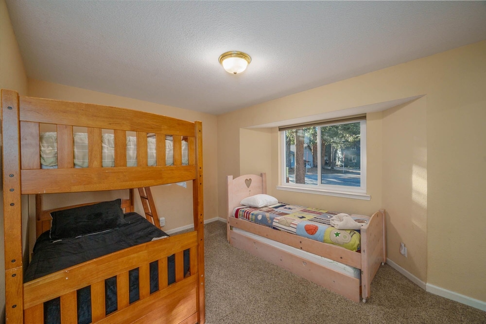1821 Arrowhead 2 Bedroom Home
