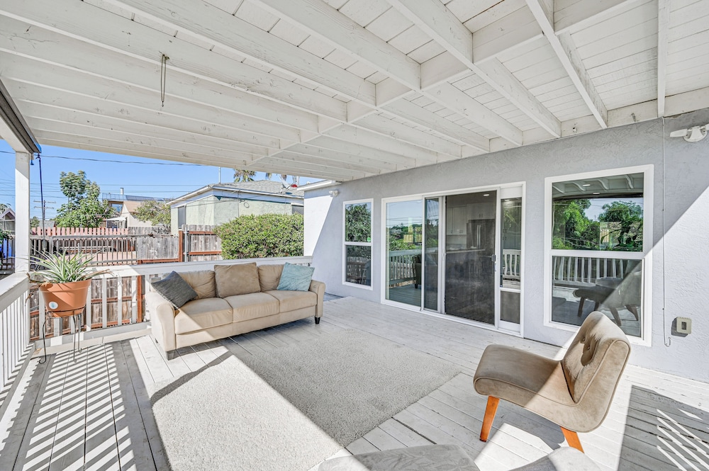 Sun-soaked Home < 9 Mi to Downtown San Diego