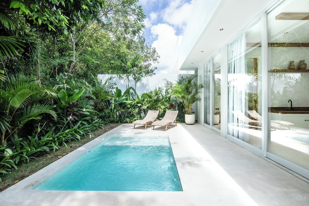 Chic 2BR Villa, 5min to Bingin's Coastal Bliss
