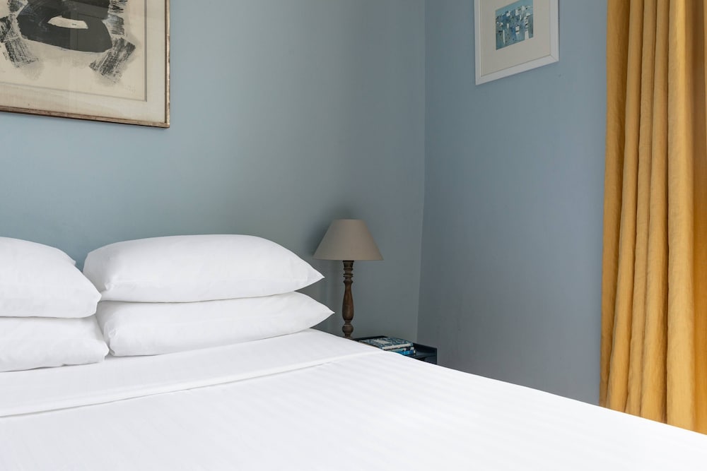 Englefield Road by Onefinestay