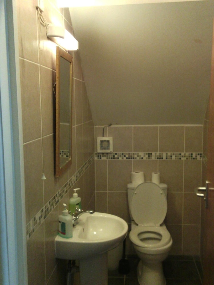 Oxford Vacations - Athena Guest House - Property Image 6