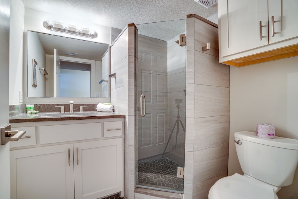 Pelican Beach Resort by Panhandle Getaways