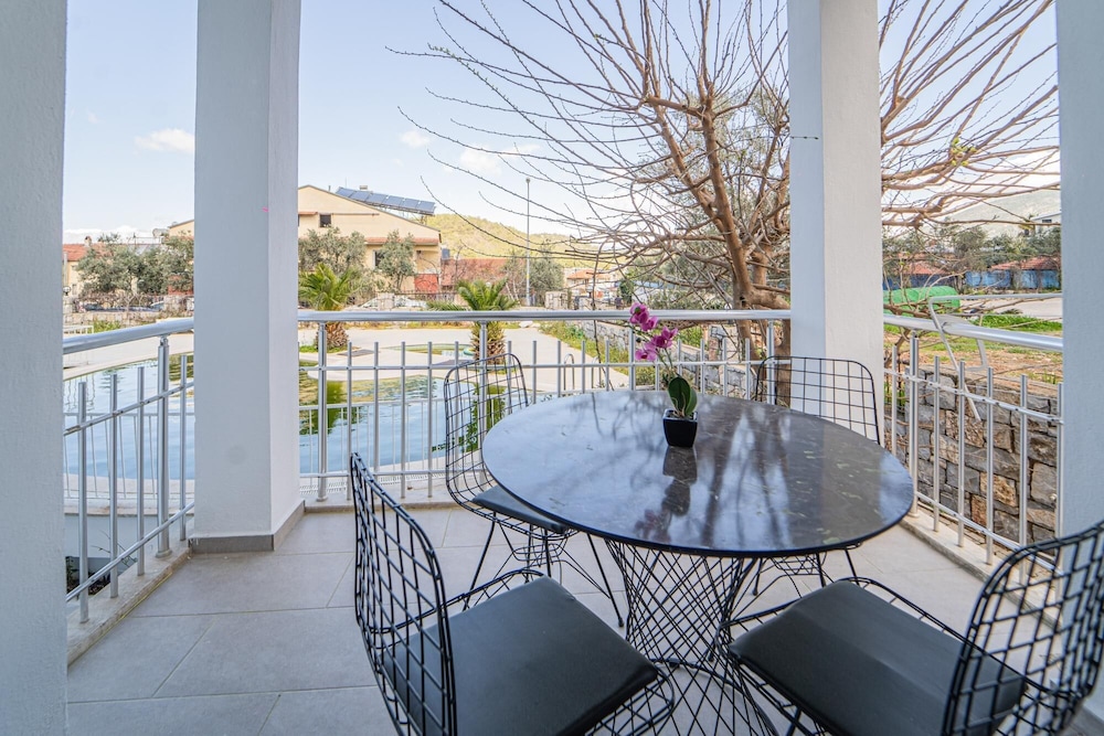 Fully Furnished Stylish Flat in Mugla view 5