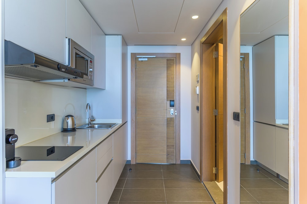 Jounieh Living - Residences by Local Host