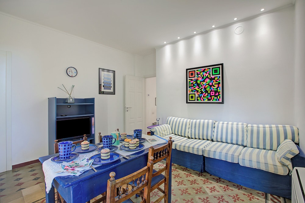 Ortensia Apartment in Villa Jejia
