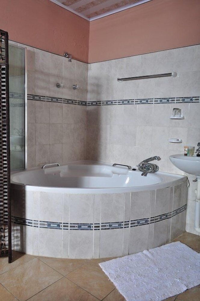 Motlejoa Guest House