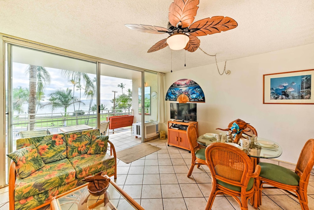 Condo w/ Private Lanai, Ocean View & On-site Pool!