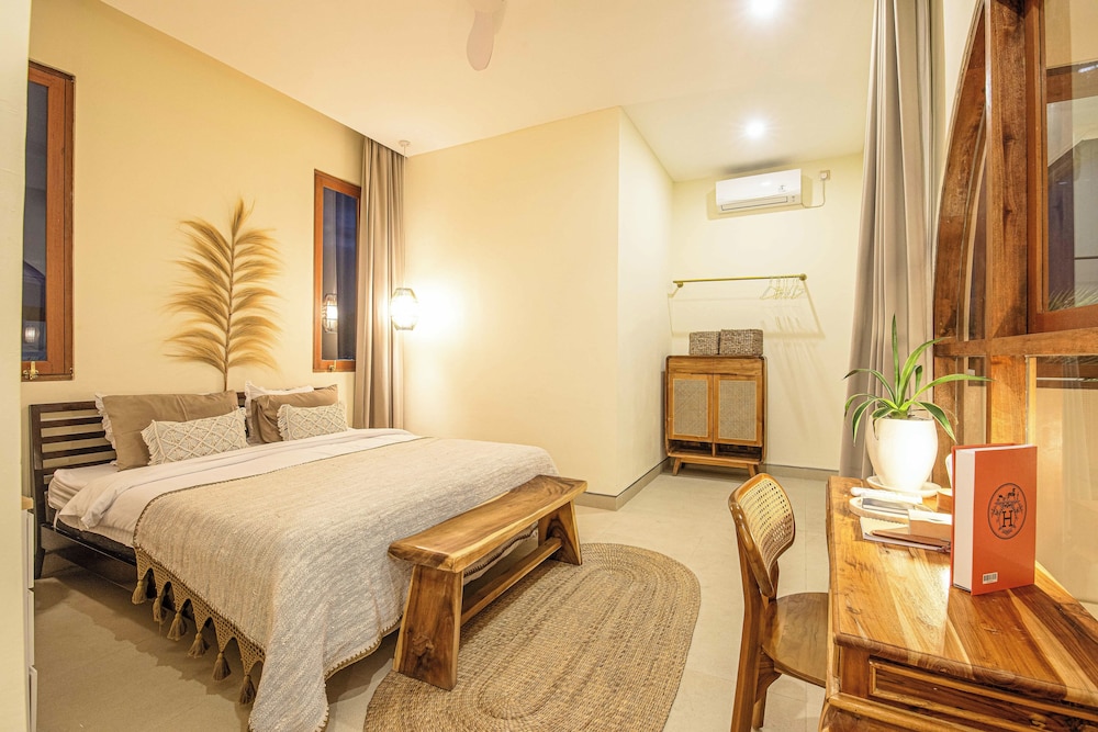 Luxury 4BR Villa With Private Pool in Canggu