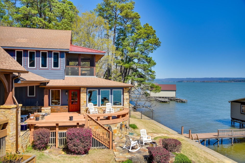 Luxurious Lakefront Paradise in Scottsboro w/ Dock view 3
