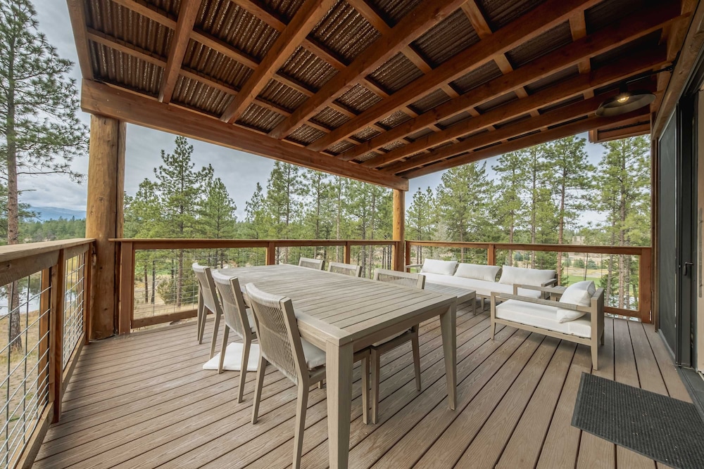 Wilderness Club Haven for 12!