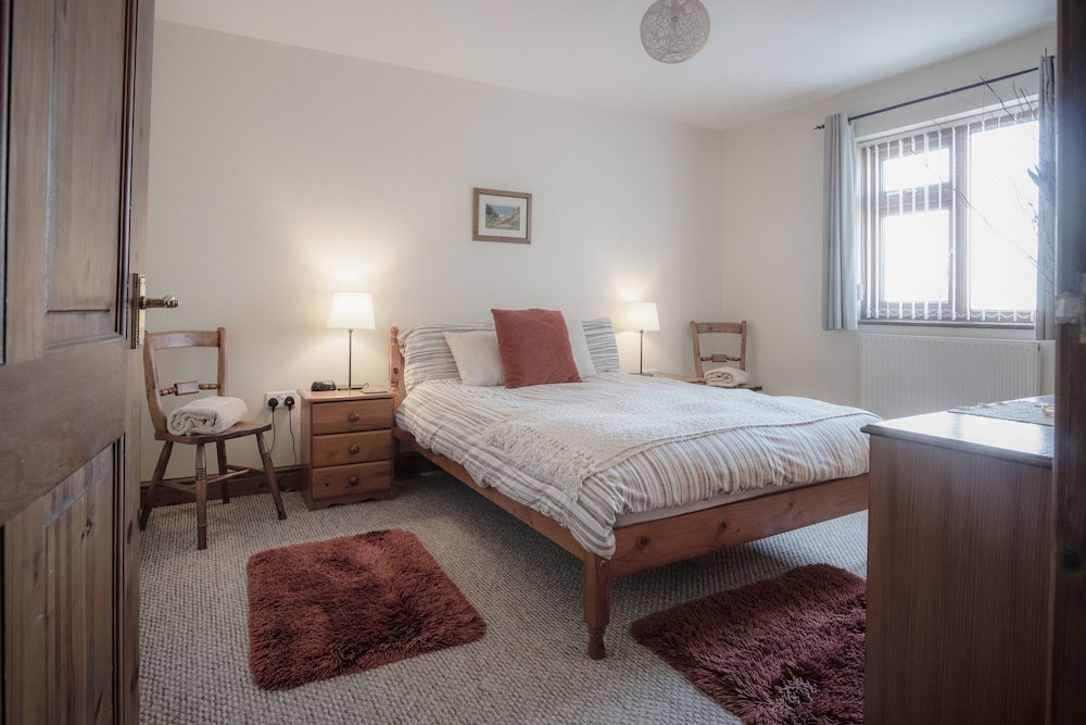 Fferm-Llong - Ship Farm 2 Bed- Rhossili view 5