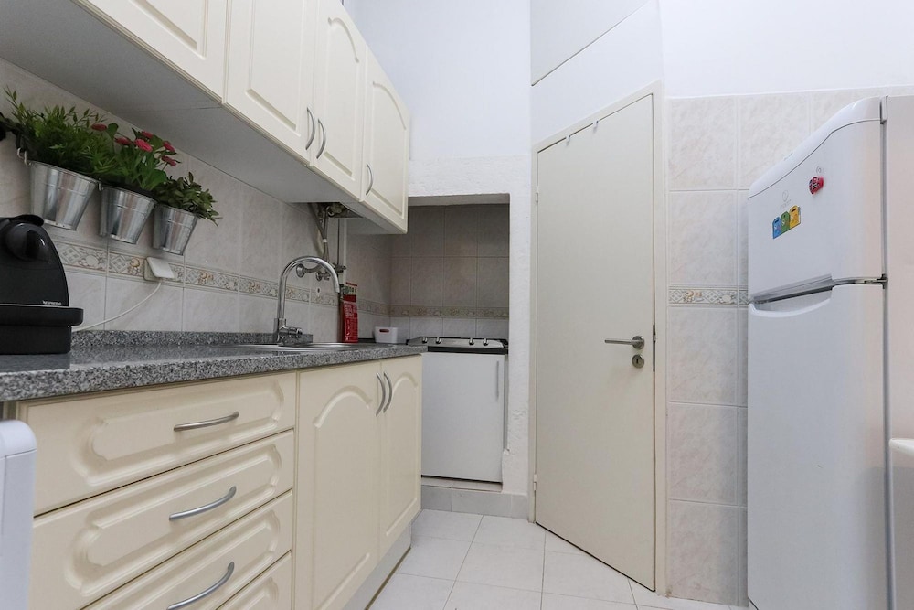 Bairro Alto Classic by Homing