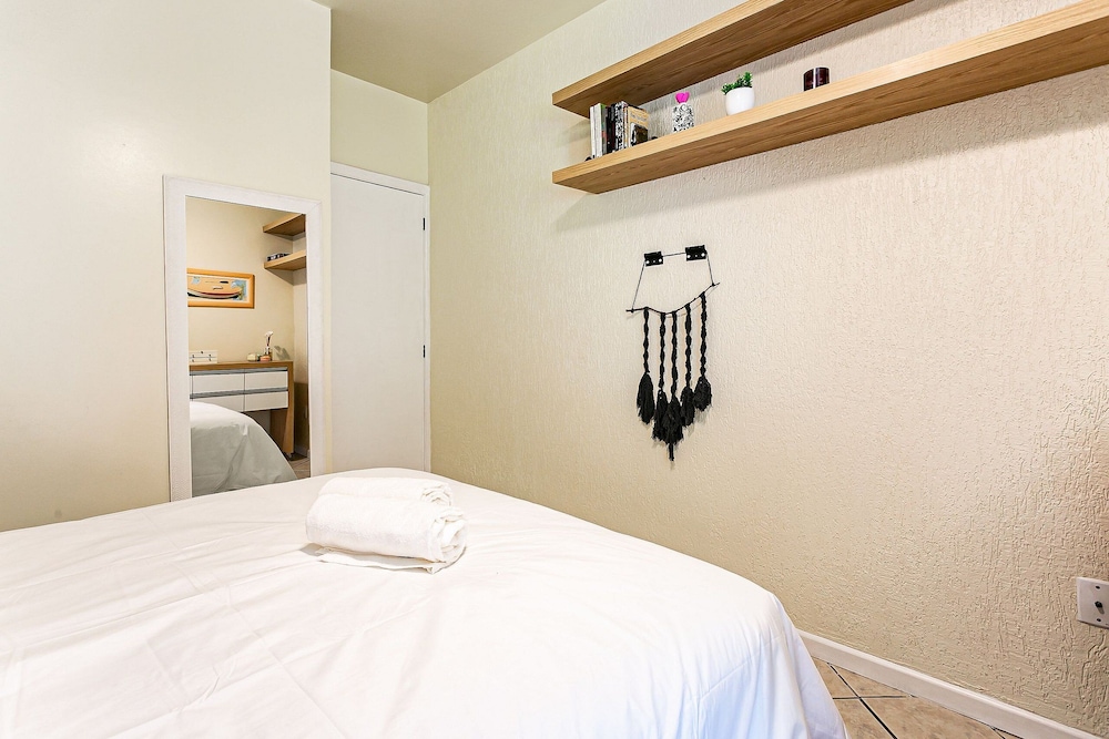 Apt w Balcony and Barbecue 260m Praia Brava Coi302