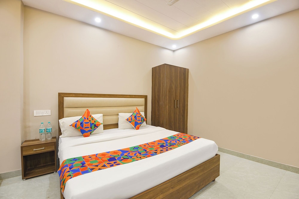 Fabhotel Kanchan Palace