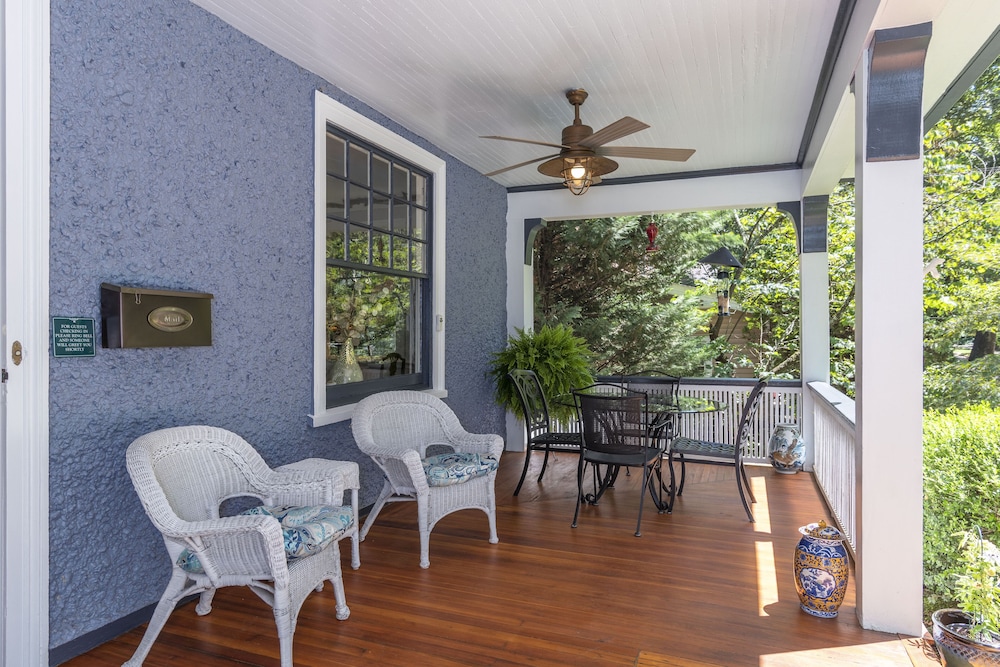 Carolina Bed & Breakfast