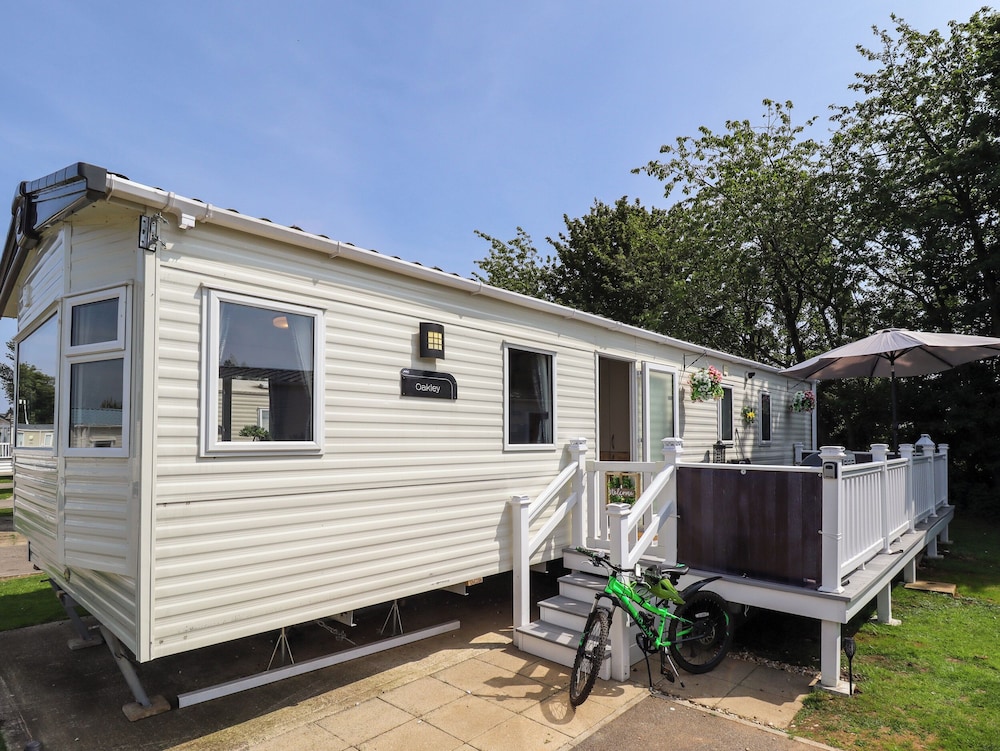 25 Kingfisher Court