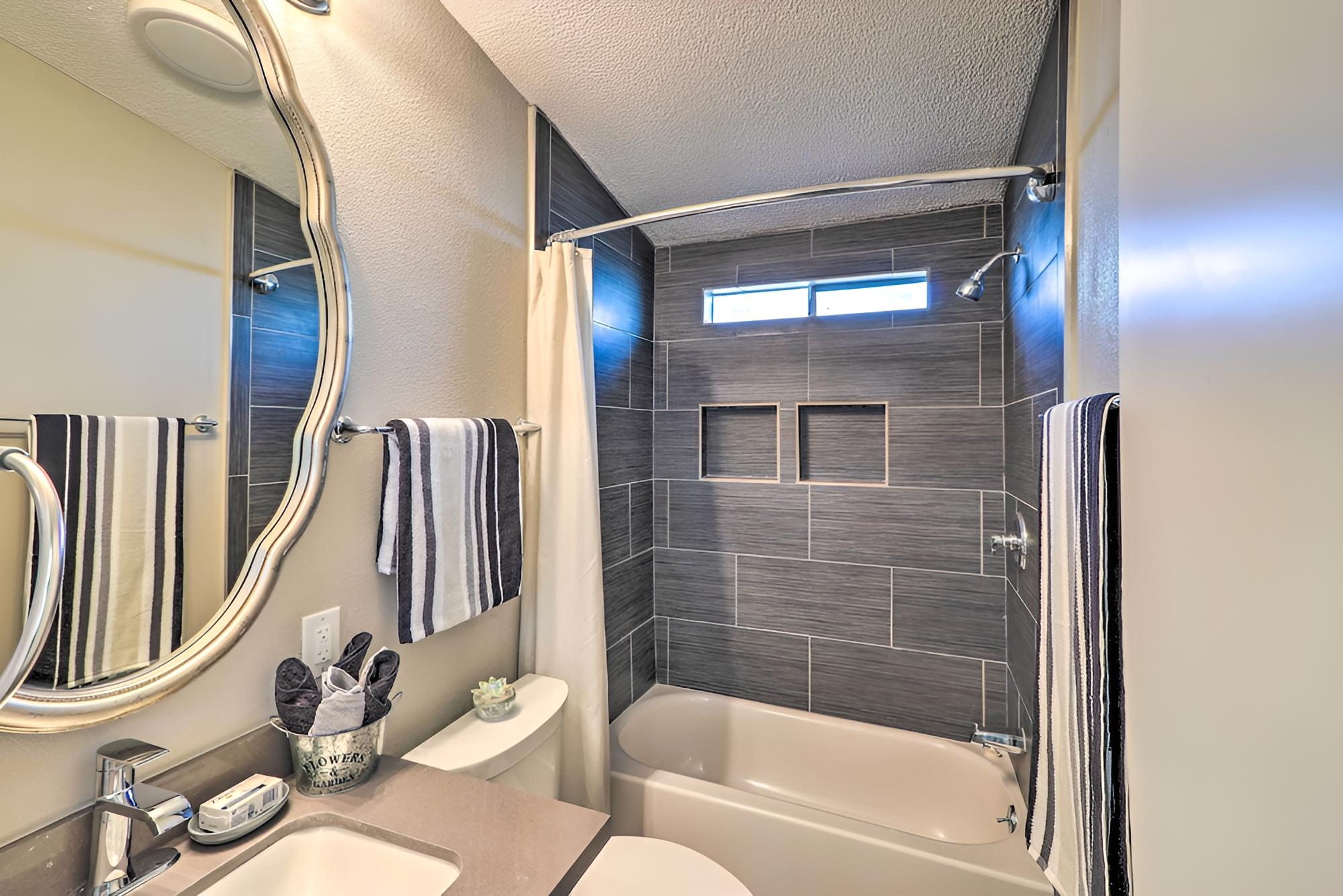 Stargazing Haven: Remote Escape w/ Views! view 4