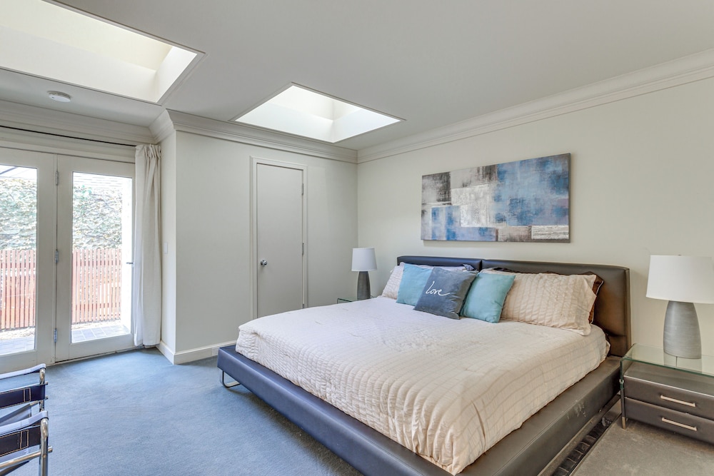 1 Mi to OU! Group Getaway w/ Game Room, Pool