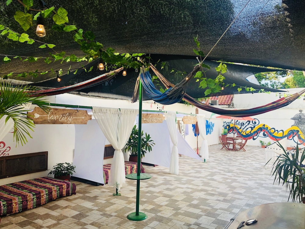 Casa Blanca Just For Travelers