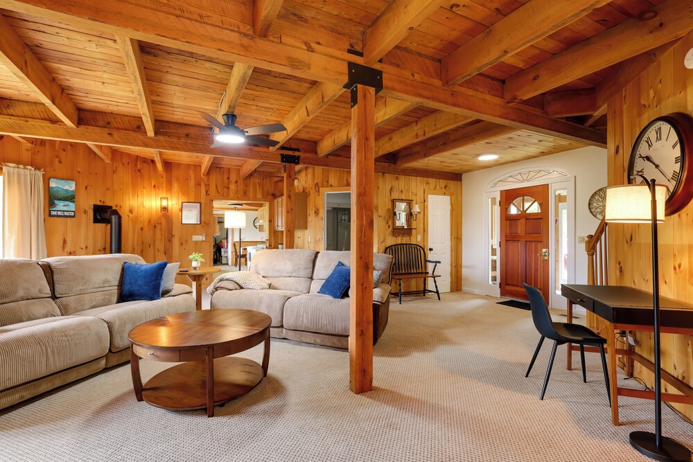 4 Mi to Beach & Lake: Spacious Home in Chestertown
