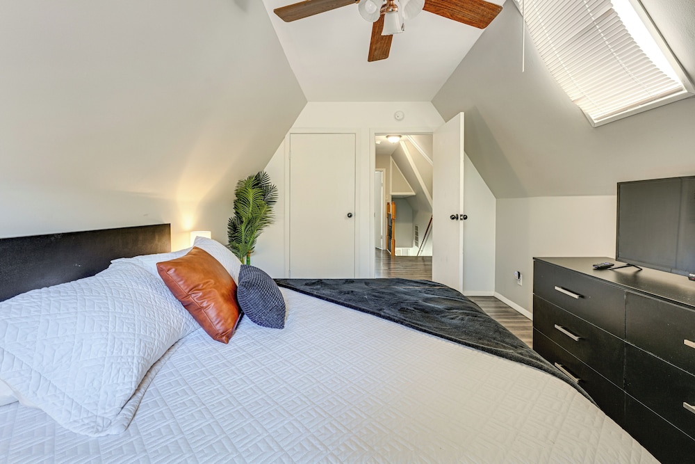 Unwind & Play: Cozy A-frame Getaway in Friendship!