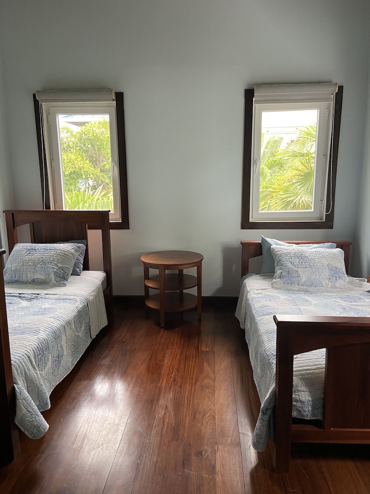 Laru Beya Palmetto Bay