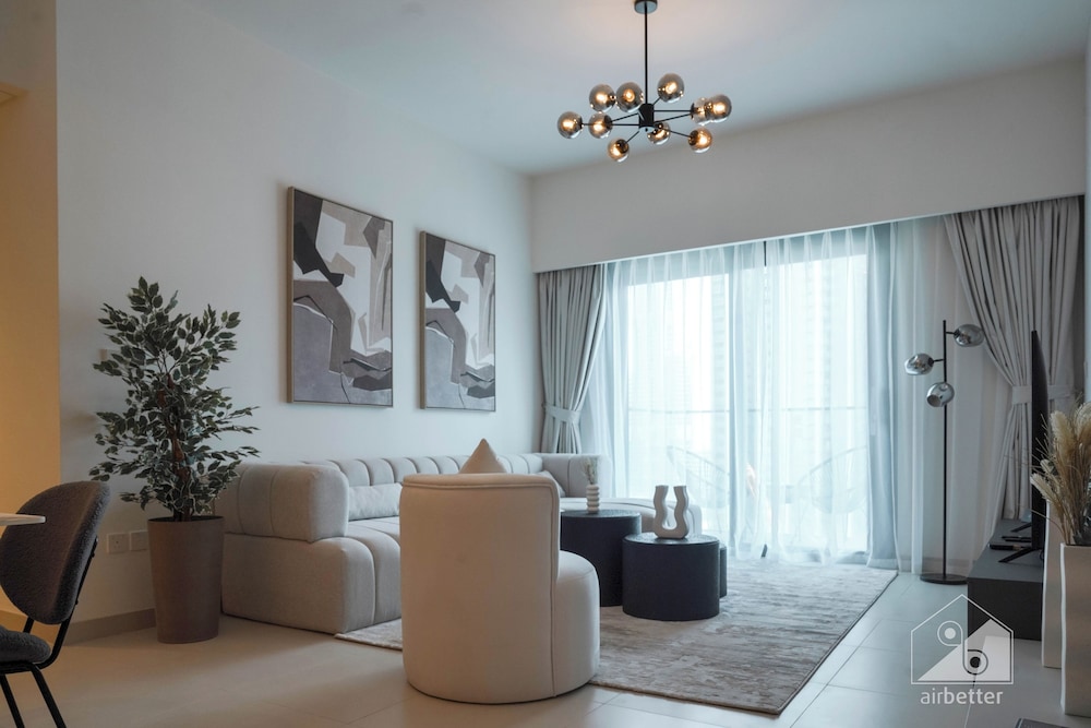 Burj Crown Luxurious 3bedroom Balcony