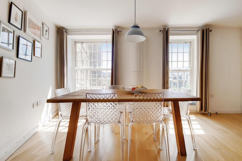 Greenwich Mill - Modern Comfort & Historic Charm