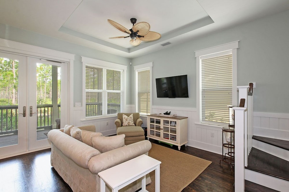 Cottage Rental Agency - Seaside, Florida