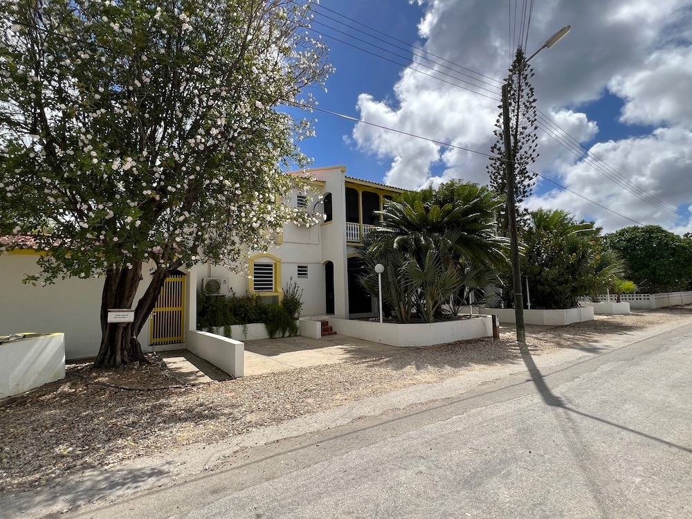 Divers Paradise Bonaire
