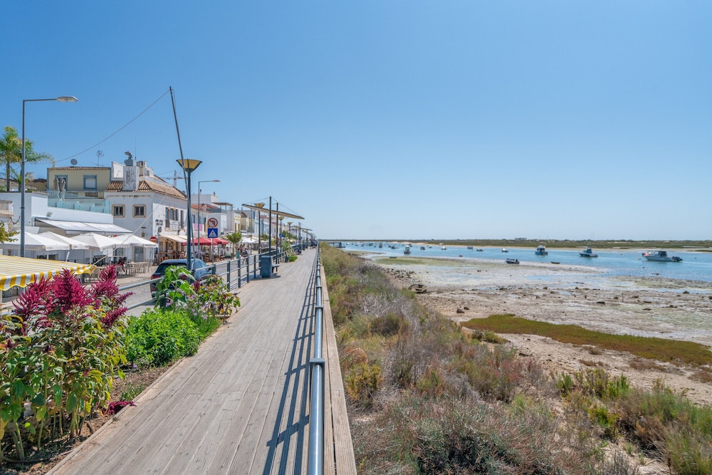 Tavira BAY 3 With Pool by Homing
