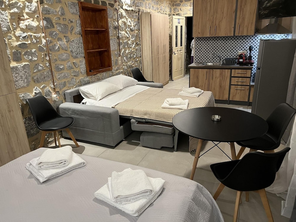 Studio Mani - Ktima Ximitadi view 3