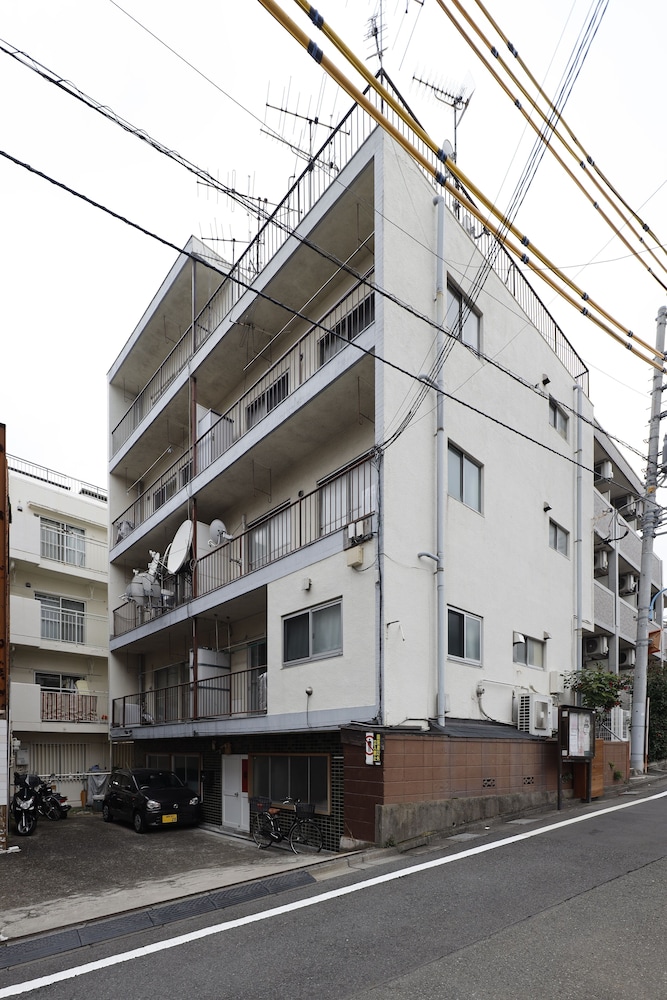 G&R House 201
