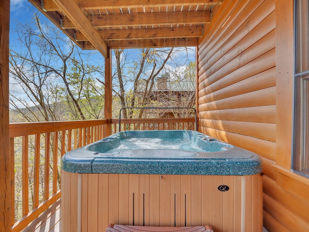 Ern860 - Cozy Bear Overlook 4 Bedroom Cabin