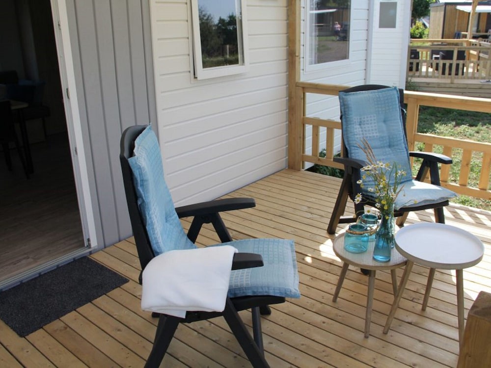 Balcony & Terrace
