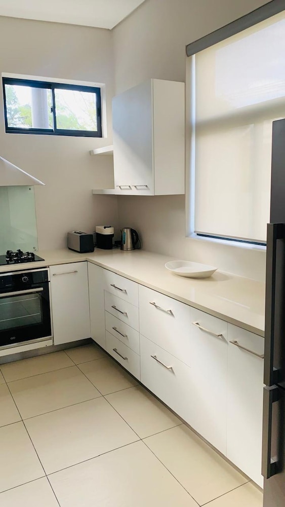 Lovely 3 bed With Splash Pool in Seapoint - 2245