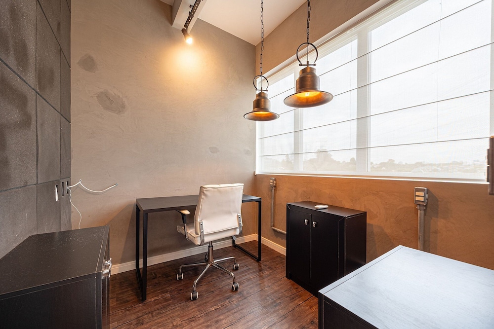 Premium Modern Studio in Alphaville