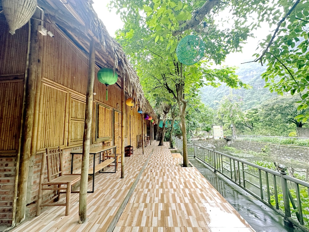 Quoc Khanh Bamboo Homestay - Hostel