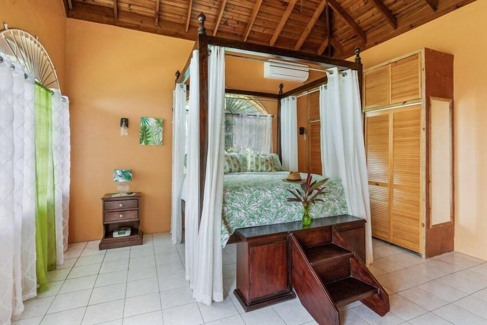 Yanceylargo Estate - Newly Renovated 7br Beautiful Two-story Estate Villa W Gorgeous Mountain View 7 Bedroom Villa by RedAwning view 2