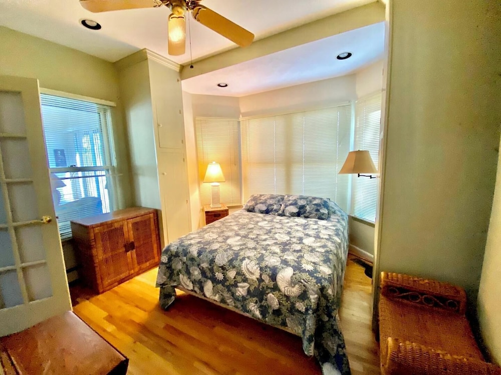 Henlopen Avenue 5